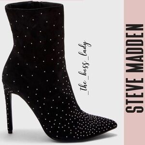 Steve Madden boots studded